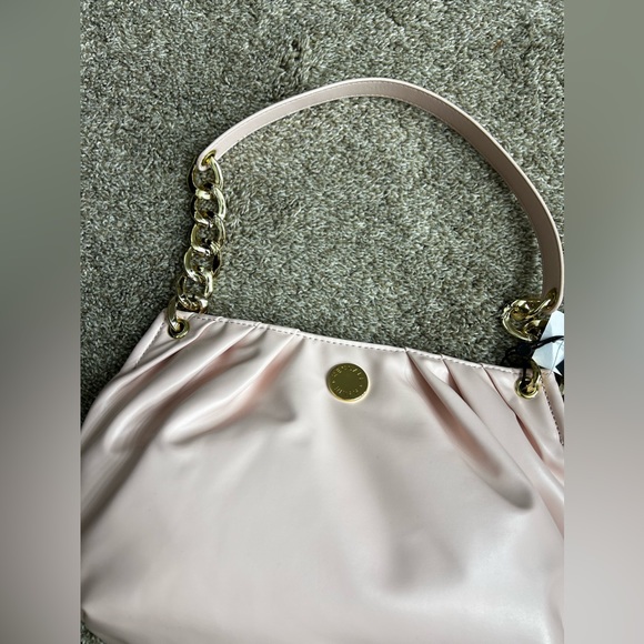 Kendall & Kylie, pink purse 👛 - Picture 6 of 7